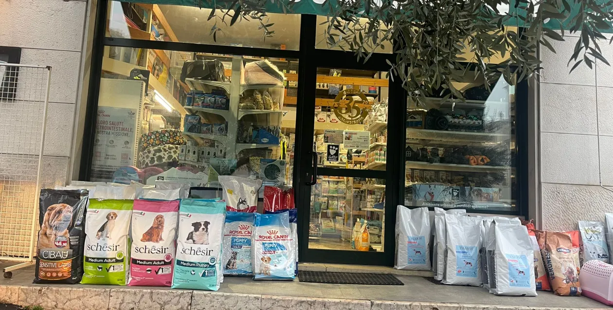 Linea faarm by armani caprino v.se: l'eccellenza nutrizionale per cani e gatti